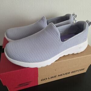 Skechers GO WALK Joy Vegan Washable Slip-Ons - Aurora Size 6.5 Sneakers